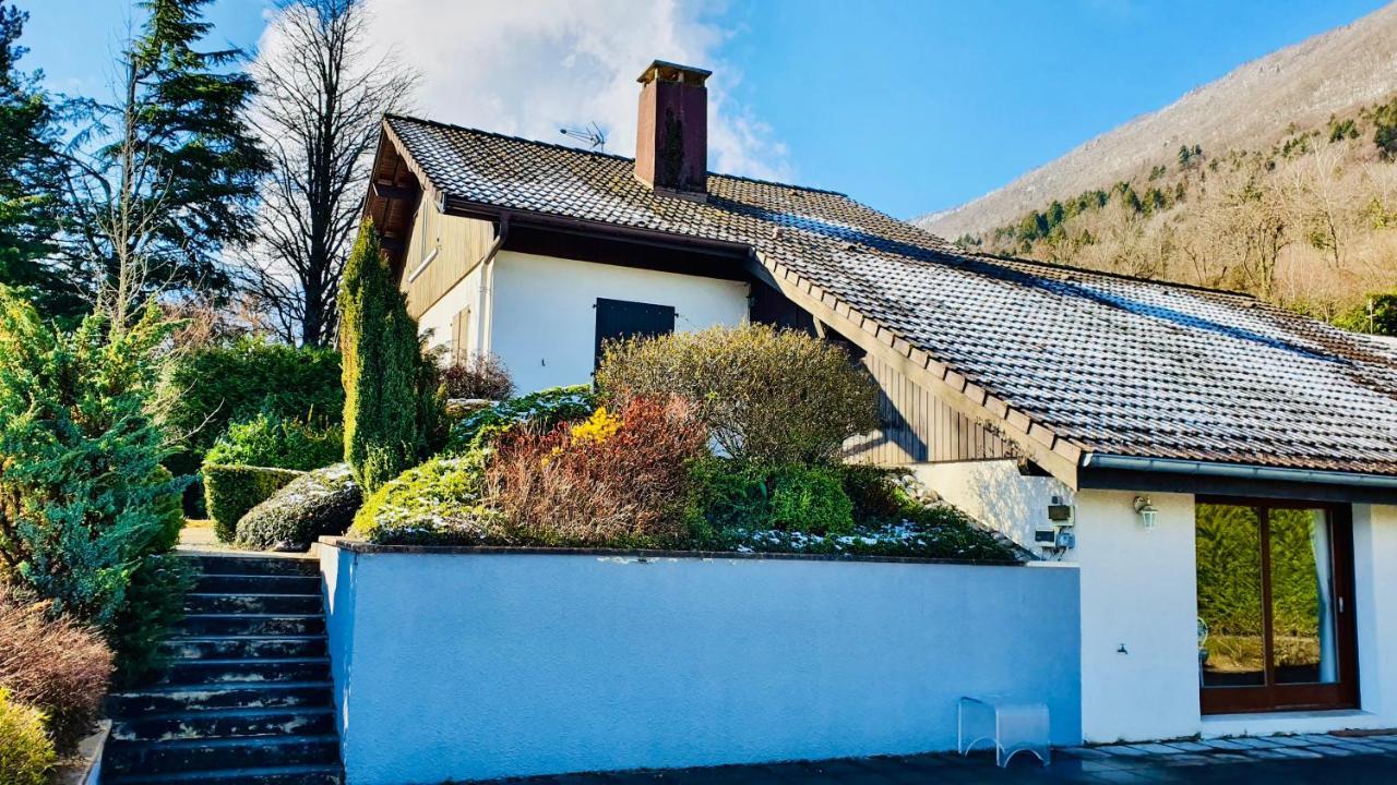 Le Renouveau Sevrier Bagian luar foto